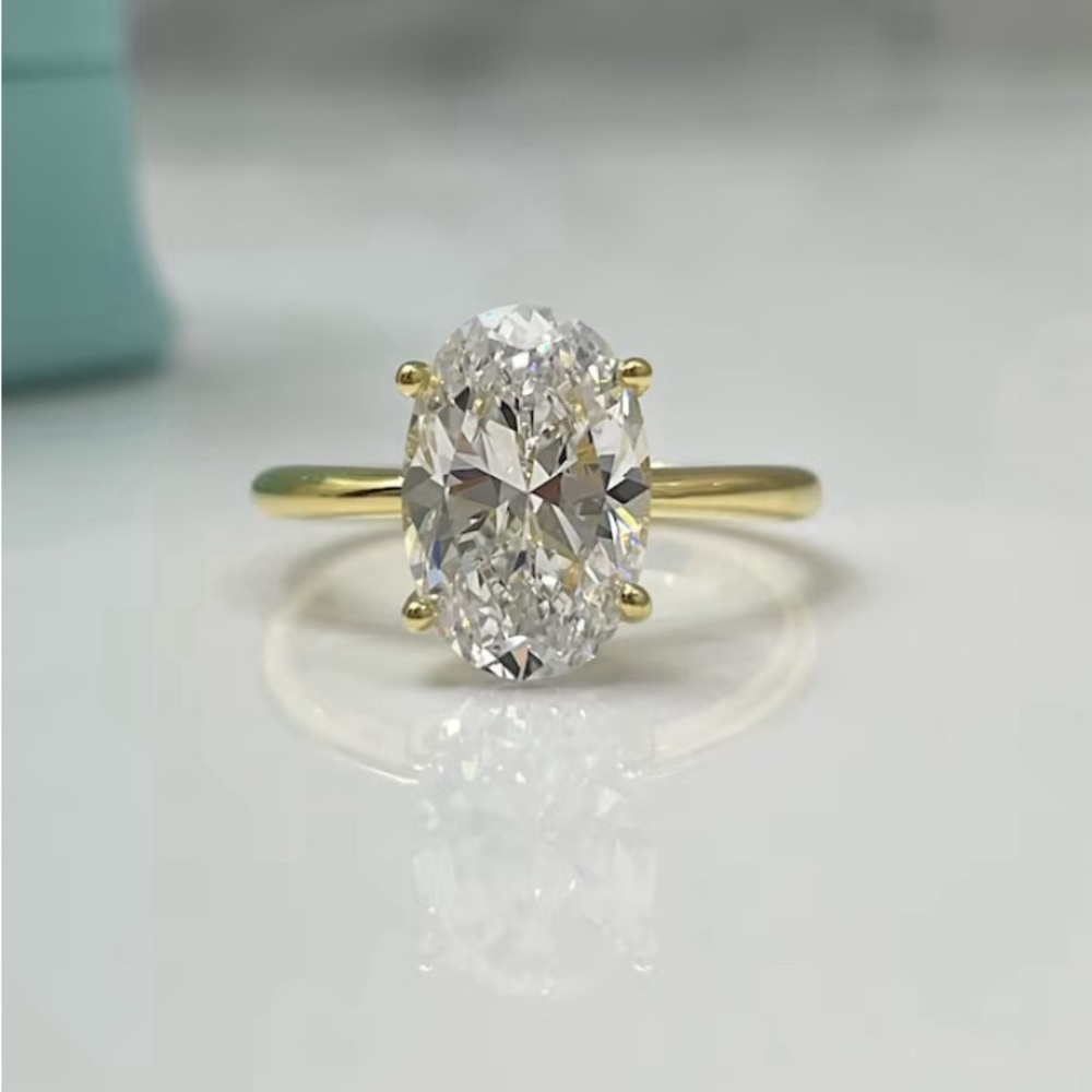 Size 6 cubic zirconia and gold vermeil ring. So beautiful! 3 carat